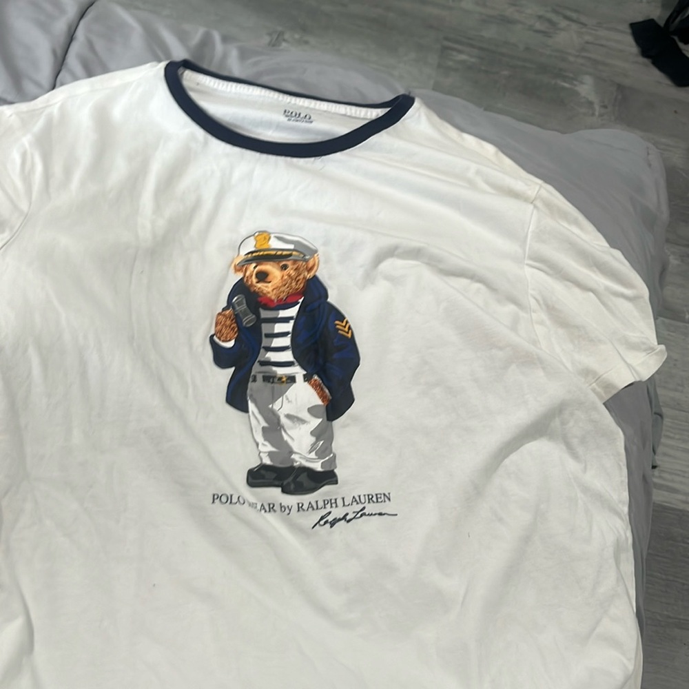 Large men’s polo by Ralph Lauren shirt never worn before great condition